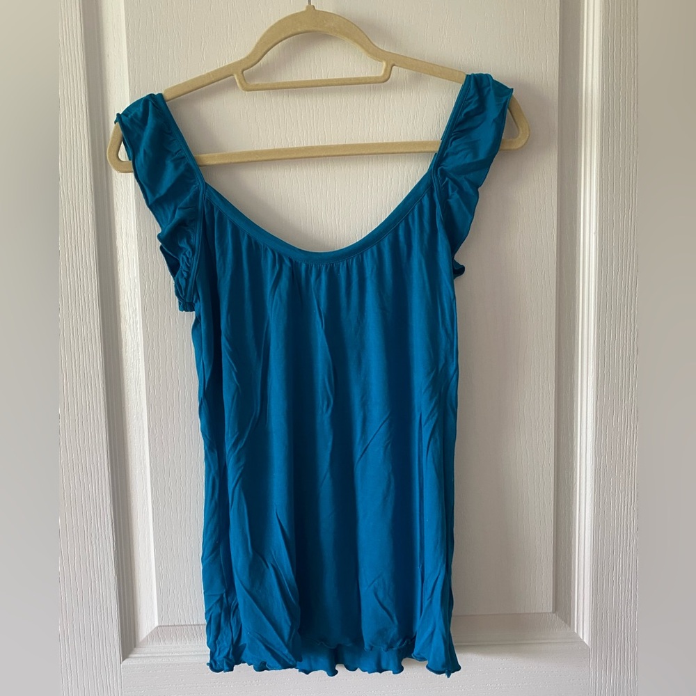 Tristan Blue Ruffled Fitted Sleeveles Top